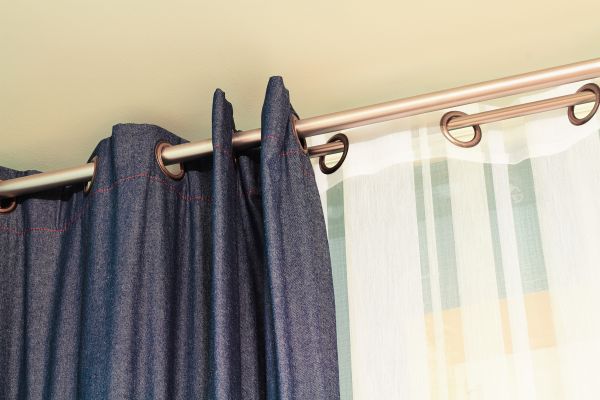 Curtain Rod Replacement in Hendersonville
